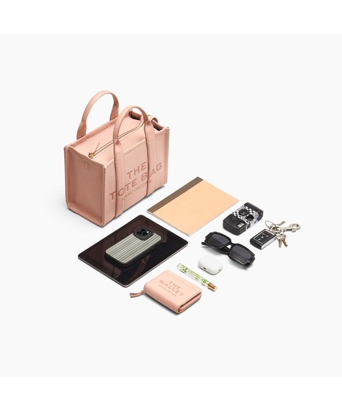 MARC JACOBS(マークジェイコブス)の「THE CAMO JACQUARD SMALL TOTE BAG/ザ カモ ジャカード スモール トート バッグ(トートバッグ・レディース・ブルー系その他・ONE SIZE)」の4枚目の写真