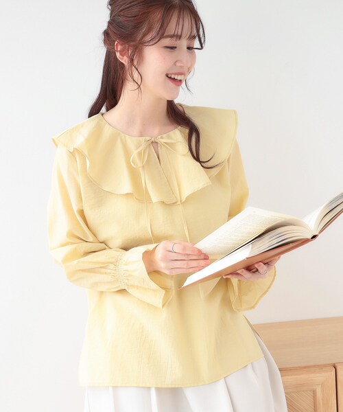 DRESKIP（ドレスキップ）の「【洗える/S-LL】甘すぎない大人のフリルブラウス（シャツ/ブラウス・レディース・イエロー系その他/ライトブルー/オフホワイト・01/02/03/04）」の3枚目の写真