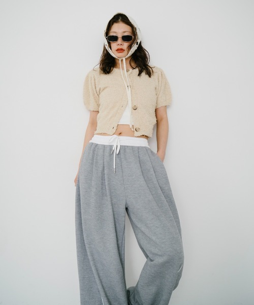 HANNE（アン）の「パフスリーブニットカーディガン（カーディガン/ボレロ・レディース・ベージュ/ネイビー/レッド・FREE）」の8枚目の写真