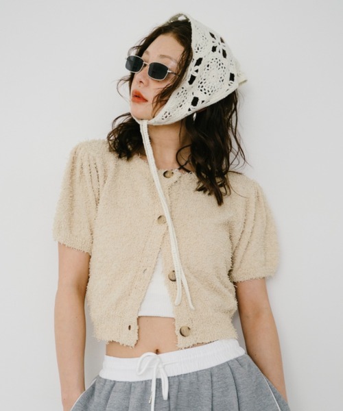 HANNE（アン）の「パフスリーブニットカーディガン（カーディガン/ボレロ・レディース・ベージュ/ネイビー/レッド・FREE）」の20枚目の写真