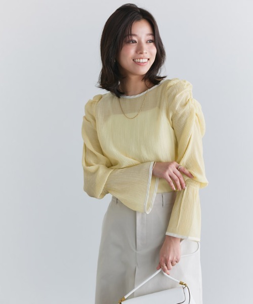Pierrot(ピエロ)の「配色デザインシャーリングブラウス(シャツ/ブラウス・レディース・ネイビー系/ブラック系その他/サックスブルー/ホワイト×ブラック/イエロー・L/M)」の7枚目の写真