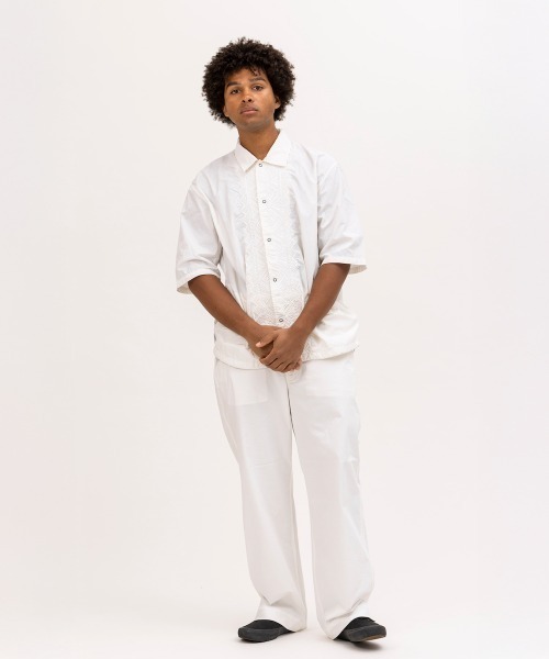 UNFRM OUTDOOR STANDARD(ユニフォームアウトドアスタンダード)の「UNFRM OUTDOOR STANDARD PE TYPEWRITER AFRICAN EMBROIDERY S/S WORK SHIRT(ユニフォームアウトドアスタンダード PE タイプライター アメリカン エンブロイダリー ショートスリーブ ワークシャツ)(シャツ/ブラウス・メンズ・オフホワイト/ネイビー・MEDIUM/SMALL)」の13枚目の写真