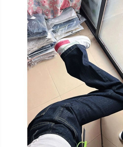 REBALANCE(リバランス)の「ワイドフレアデニムパンツ(デニムパンツ・レディース・A・MEDIUM/LARGE/X-LARGE)」の2枚目の写真