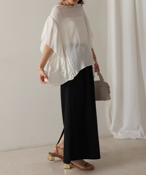 Bou Jeloud（ブージュルード）の「レーヨンクレープフレアスリーブブラウス（シャツ/ブラウス・レディース・ブラック/オフホワイト/イエロー・38）」の7枚目の写真