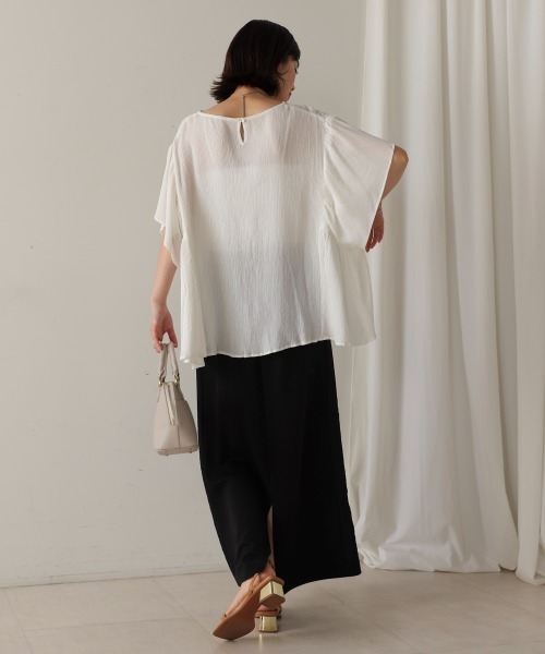 Bou Jeloud（ブージュルード）の「レーヨンクレープフレアスリーブブラウス（シャツ/ブラウス・レディース・ブラック/オフホワイト/イエロー・38）」の9枚目の写真