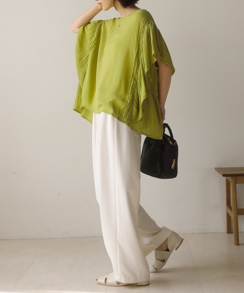 Bou Jeloud（ブージュルード）の「レーヨンクレープフレアスリーブブラウス（シャツ/ブラウス・レディース・ブラック/オフホワイト/イエロー・38）」の18枚目の写真