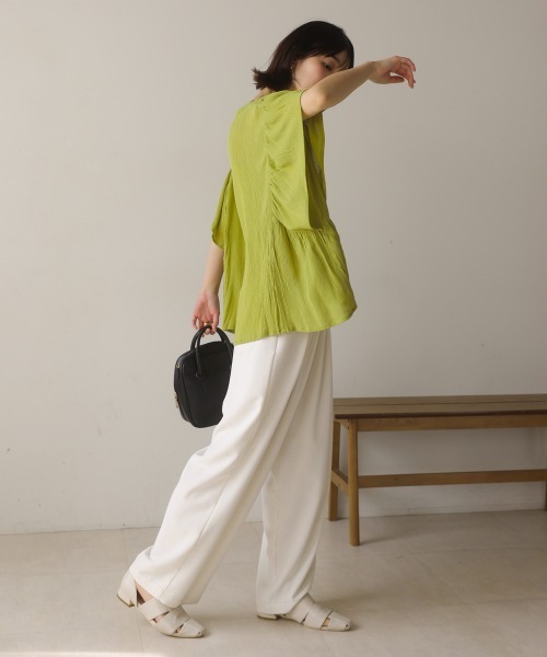 Bou Jeloud（ブージュルード）の「レーヨンクレープフレアスリーブブラウス（シャツ/ブラウス・レディース・ブラック/オフホワイト/イエロー・38）」の20枚目の写真