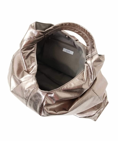 a.v.v（アーヴェヴェ）の「メタリックトート（トートバッグ・レディース・ブラック/ベージュ・38）」の10枚目の写真