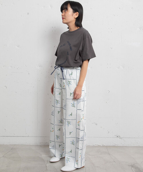 POU DOU DOU（プードゥドゥ）の「ステッチプリントイージーパンツ（その他パンツ・レディース・オフホワイト/ダークグレー・M）」の9枚目の写真