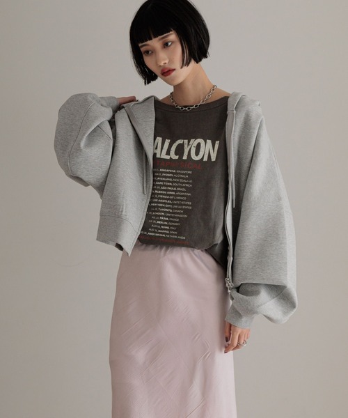 LOWRYS FARM（ローリーズファーム）の「ショートＺＩＰフーディ　 452865（パーカー・レディース・ブラック/グレー/イエロー・FREE）」の15枚目の写真