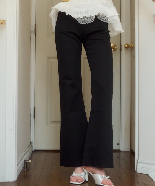 Birthday room（バースデイルーム）の「フレアデニムパンツ/flare denim pants（デニムパンツ・レディース・ブラック/インディゴブルー・FREE）」の2枚目の写真