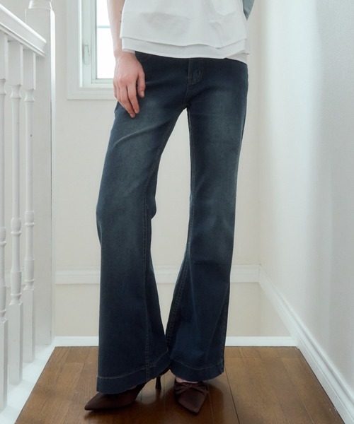 Birthday room（バースデイルーム）の「フレアデニムパンツ/flare denim pants（デニムパンツ・レディース・ブラック/インディゴブルー・FREE）」の5枚目の写真