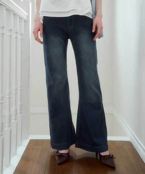 Birthday room（バースデイルーム）の「フレアデニムパンツ/flare denim pants（デニムパンツ・レディース・ブラック/インディゴブルー・FREE）」の6枚目の写真