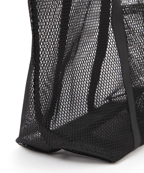 LAKOLE(ラコレ)の「メッシュBIGトートバッグ / 284113(トートバッグ・レディース・イエロー/ブラック/グレー/ホワイト・FREE)」の6枚目の写真