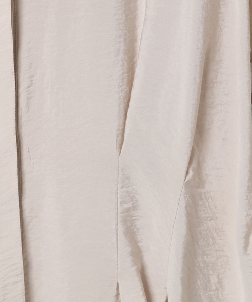 BAYFLOW（ベイフロー）の「タックデザインブラウス（シャツ/ブラウス・レディース・グレイッシュベージュ/ライトイエロー/ブラック・FREE）」の13枚目の写真