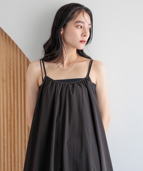 LOWRYS FARM(ローリーズファーム)の「バルーンキャミワンピース 289954(ワンピース・レディース・オフホワイト/ブラック・FREE)」の17枚目の写真