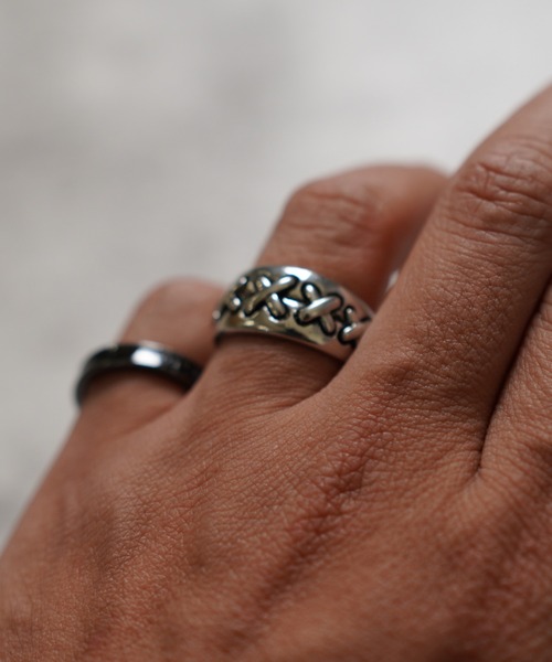 SPINNS(スピンズ)の「メタルリング/×(リング・メンズ・シルバー・18)」の3枚目の写真