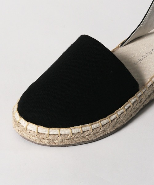 EMU Australia（エミューオーストラリア）の「EMU Australia/エミュオーストラリア ELABANA フラットサンダル 厚底（サンダル・レディース・ブラック・7）」の4枚目の写真