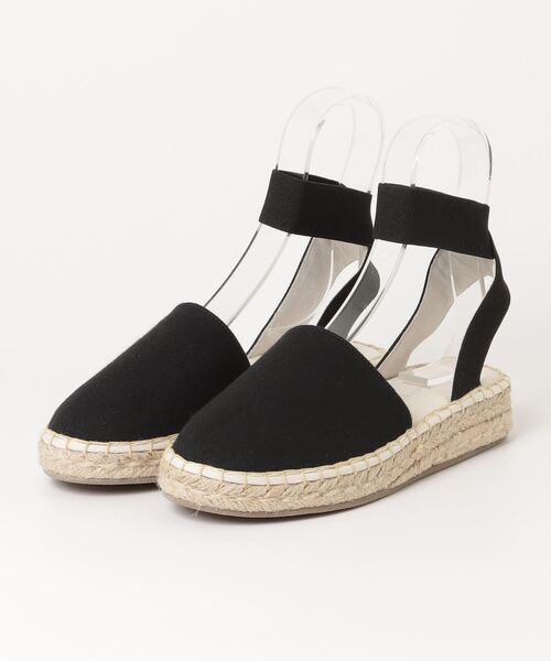 EMU Australia（エミューオーストラリア）の「EMU Australia/エミュオーストラリア ELABANA フラットサンダル 厚底（サンダル・レディース・ブラック・7）」の2枚目の写真