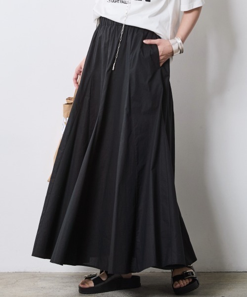 CHIC STYLE(シックスタイル)の「綿100%ローンフレアロングスカート<大きいサイズ有>シックスタイル(スカート・レディース・サックスブルー/ブラック・M/L/LL/3L/4L/5L)」の1枚目の写真