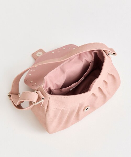 OLIVE des OLIVE(オリーブデオリーブ)の「スタッズ付きシャーリングバッグ(ショルダーバッグ・レディース・グレー/ピンク/アイボリー・FREE)」の21枚目の写真