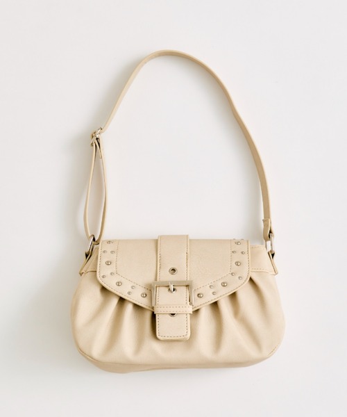 OLIVE des OLIVE(オリーブデオリーブ)の「スタッズ付きシャーリングバッグ(ショルダーバッグ・レディース・グレー/ピンク/アイボリー・FREE)」の6枚目の写真