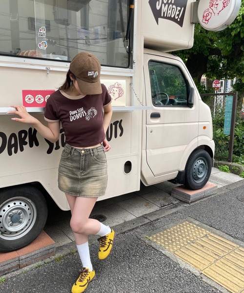 FOREVER 21(フォーエバー トゥエンティーワン)の「【Cafeコラボ】【PARK SIDE DONUTS】Tシャツ(Tシャツ/カットソー・レディース・ブラウン/ピンク・FREE)」の4枚目の写真