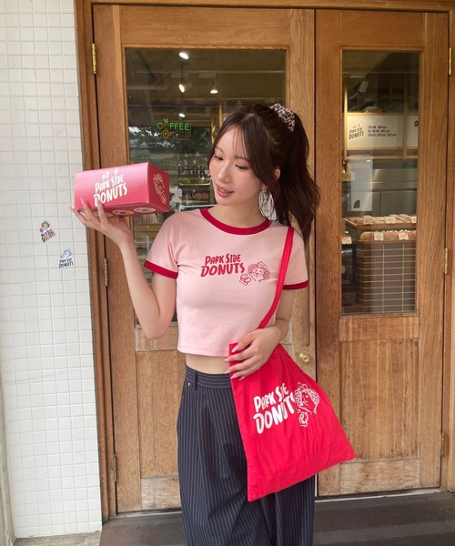 FOREVER 21(フォーエバー トゥエンティーワン)の「【Cafeコラボ】【PARK SIDE DONUTS】Tシャツ(Tシャツ/カットソー・レディース・ブラウン/ピンク・FREE)」の13枚目の写真