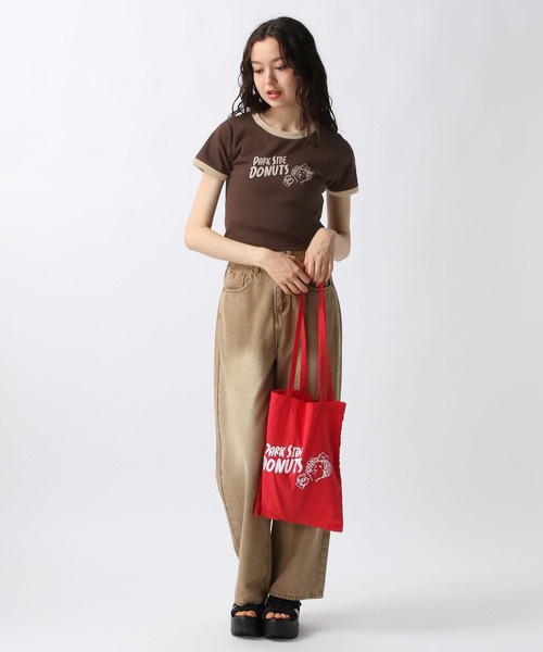 FOREVER 21(フォーエバー トゥエンティーワン)の「【Cafeコラボ】【PARK SIDE DONUTS】Tシャツ(Tシャツ/カットソー・レディース・ブラウン/ピンク・FREE)」の16枚目の写真