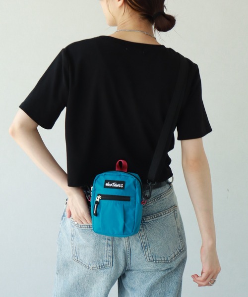 WILD THINGS(ワイルドシングス)の「【WILD THINGS/ワイルドシングス】DELFY fabric ミニショルダーバッグ/ポーチ(ショルダーバッグ・メンズ・グレー/ブラック/ターコイズブルー/ベージュ・FREE)」の4枚目の写真