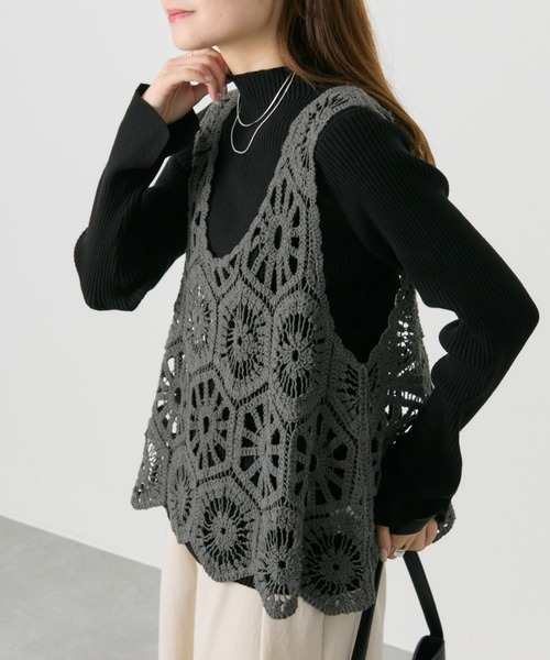 PUAL CE CIN（ピュアルセシン）の「かぎ針編み風ビスチェ（ベスト・レディース・ナチュラル/チャコールグレー・FREE）」の8枚目の写真