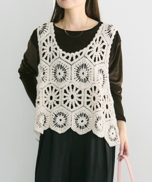 PUAL CE CIN（ピュアルセシン）の「かぎ針編み風ビスチェ（ベスト・レディース・ナチュラル/チャコールグレー・FREE）」の11枚目の写真