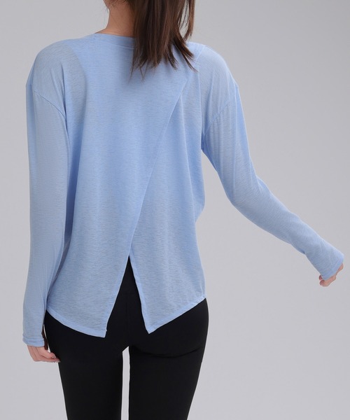 HYSSHOP（エイチワイエスショップ）の「【大きいサイズ有/吸汗速乾/ストレッチ有】長袖 バックスリット シアー トップス レディース[トレーニングウェア/ジムウェア/ピラティスウェア]（その他トップス・レディース・ブラック/グレー/ブルー/ホワイト/パープル・S/M/XL/L）」の4枚目の写真