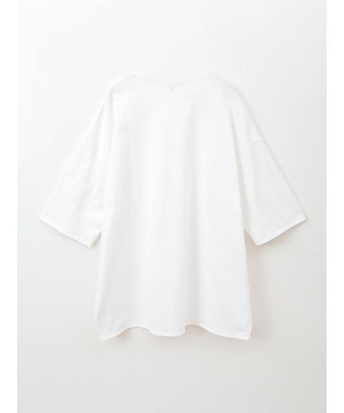 HER.（ハー）の「オーバーサイズドＴシャツ（Tシャツ/カットソー・レディース・オフホワイト/ブラック・フリー）」の21枚目の写真