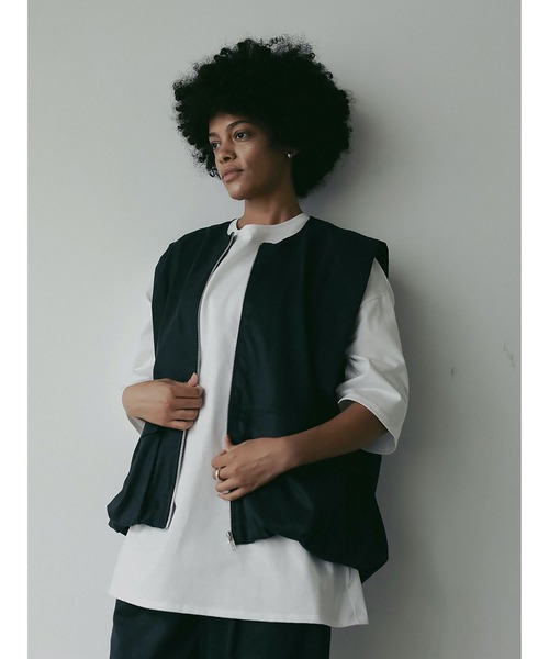 HER.（ハー）の「オーバーサイズドＴシャツ（Tシャツ/カットソー・レディース・オフホワイト/ブラック・フリー）」の8枚目の写真