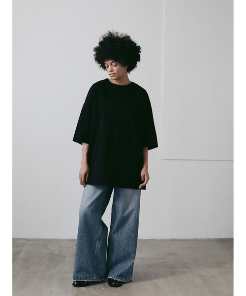 HER.（ハー）の「オーバーサイズドＴシャツ（Tシャツ/カットソー・レディース・オフホワイト/ブラック・フリー）」の14枚目の写真