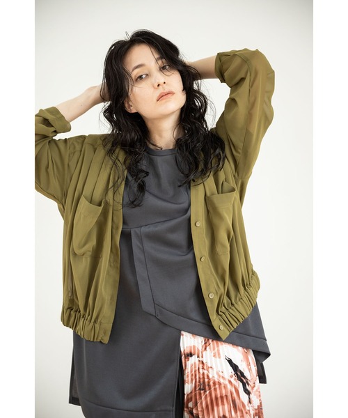 OSMOSIS（オズモーシス）の「シフォンギャザーブルゾン（ブルゾン・レディース・アイボリー/カーキ/ブラック・ONE SIZE）」の4枚目の写真