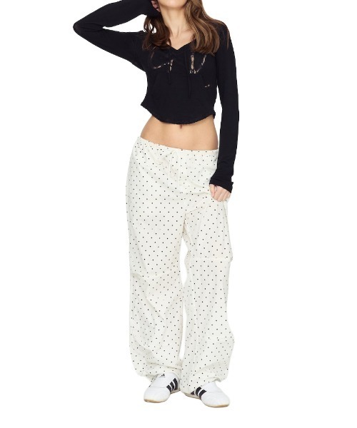 GLOWNY(グロウニ―)の「SUMMER TIME PARACHUTE PANTS(その他パンツ・レディース・ブラック/ホワイト系その他/ホワイト・SMALL/LARGE/MEDIUM)」の11枚目の写真