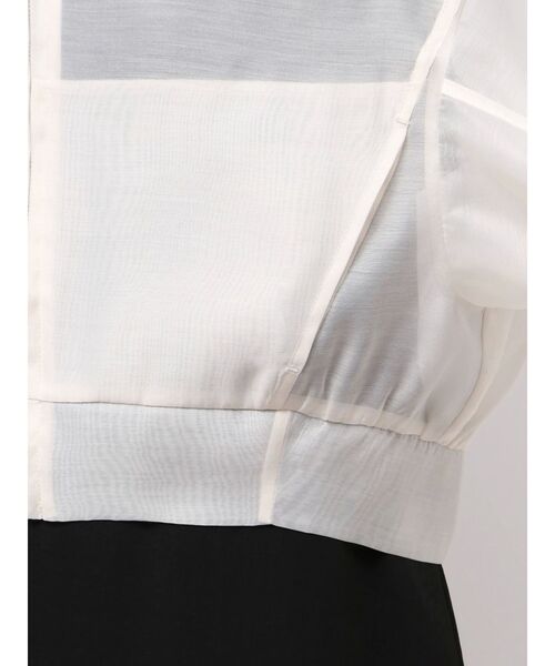 ELENDEEK(エレンディーク)の「フーディーシアーブルゾン(ブルゾン・レディース・アイボリー/ブラック・FREE)」の8枚目の写真