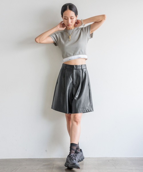 HEREIAM(ヘレイアム)の「【HEREIAM】この秋、マストバイ!ハーフレザーパンツ(その他パンツ・レディース・ブラック・SMALL/MEDIUM)」の21枚目の写真