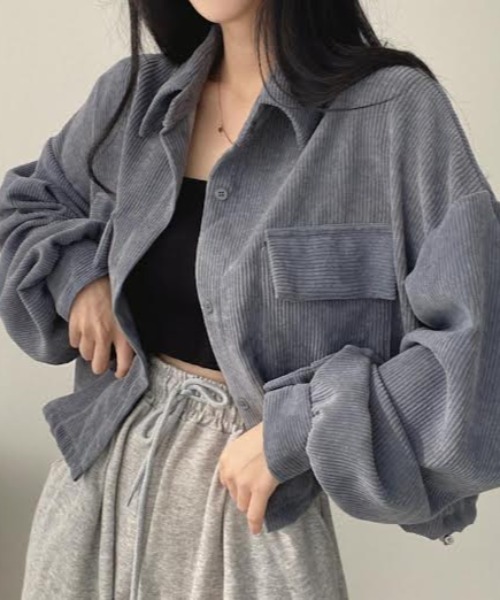 cammie(キャミー)の「ボリュームスリーブコーデュロイシャツ(シャツ/ブラウス・レディース・ブルー/モカ/ブラック・FREE)」の3枚目の写真