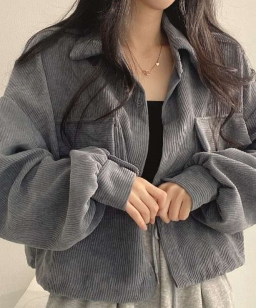 cammie(キャミー)の「ボリュームスリーブコーデュロイシャツ(シャツ/ブラウス・レディース・ブルー/モカ/ブラック・FREE)」の16枚目の写真