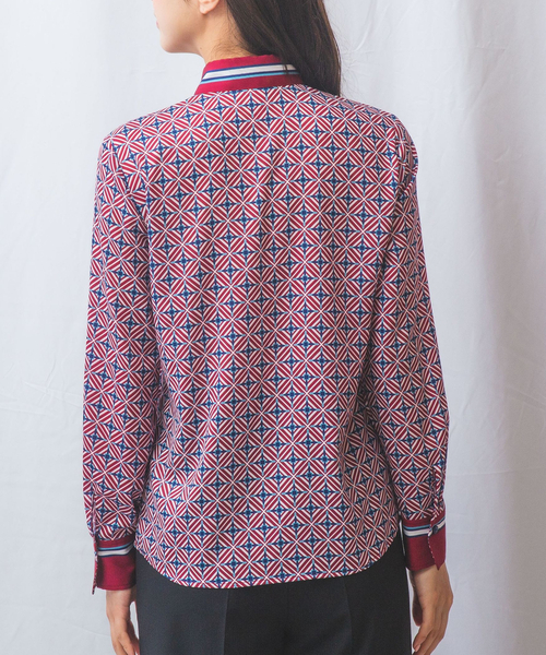 NARACAMICIE】幾何柄サテン長袖シャツ