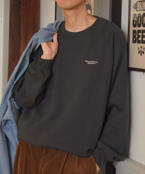THE CRAFT CREW PRODUCTS（ザクラフトクループロダクツ）の「ファンクショナルファブリック ロゴ刺繍 ビッグシルエット ドローコード ラグランスリーブ裏起毛スウェット＜保温加工＞【THE CRAFT CREW PRODUCTS】（スウェット・メンズ・ネイビー/チャコール/ブラック系/モスグリーン/ブラウン/ブラック/グレー/オフホワイト・L/M/S）」の19枚目の写真