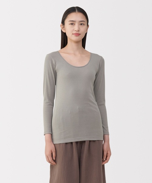 無印良品（ムジルシリョウヒン）の「婦人　あったか綿　Ｕネック八分袖Ｔシャツ（インナーウェア/肌着・レディース・ブラウン系/ライトベージュ/ブラック/オフホワイト・XL/L/M/S）」の3枚目の写真