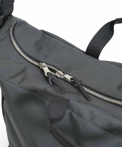 STANDARD SUPPLY(スタンダードサプライ)の「スタンダードサプライ / SIMPLICITY シンプリシティ / FRONT POCKET SHOULDER フロントポケットショルダー(ショルダーバッグ・メンズ・グレー/ブラック/チャコールグレー/ダークネイビー/モカ/ダークパープル/サンドベージュ/グリーン/ブルー・FREE)」の18枚目の写真
