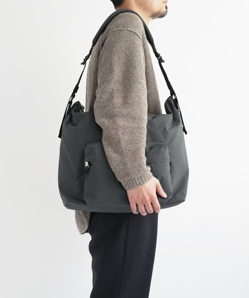 STANDARD SUPPLY(スタンダードサプライ)の「スタンダードサプライ / SIMPLICITY シンプリシティ / FRONT POCKET SHOULDER フロントポケットショルダー(ショルダーバッグ・メンズ・グレー/ブラック/チャコールグレー/ダークネイビー/モカ/ダークパープル/サンドベージュ/グリーン/ブルー・FREE)」の13枚目の写真