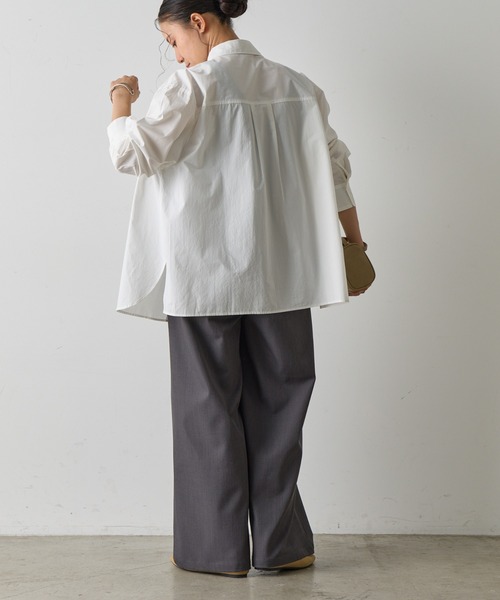 COLONY 2139（コロニートゥーワンスリーナイン）の「刺繍ロゴコットンシャツ（シャツ/ブラウス・レディース・ホワイト/チャコールグレー/ブルー/カーキ・FREE）」の11枚目の写真