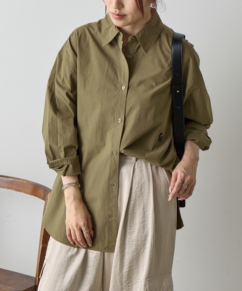 COLONY 2139（コロニートゥーワンスリーナイン）の「刺繍ロゴコットンシャツ（シャツ/ブラウス・レディース・ホワイト/チャコールグレー/ブルー/カーキ・FREE）」の21枚目の写真