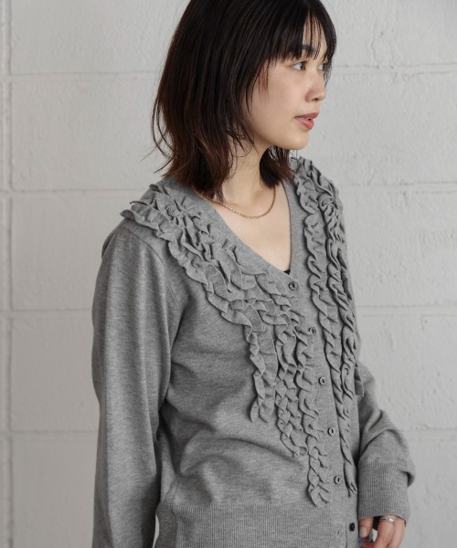 Bou Jeloud（ブージュルード）の「フリルニットカーディガン（カーディガン/ボレロ・レディース・グレー/ブラック・FREE）」の6枚目の写真